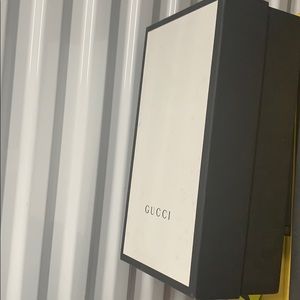 Gucci shopping box